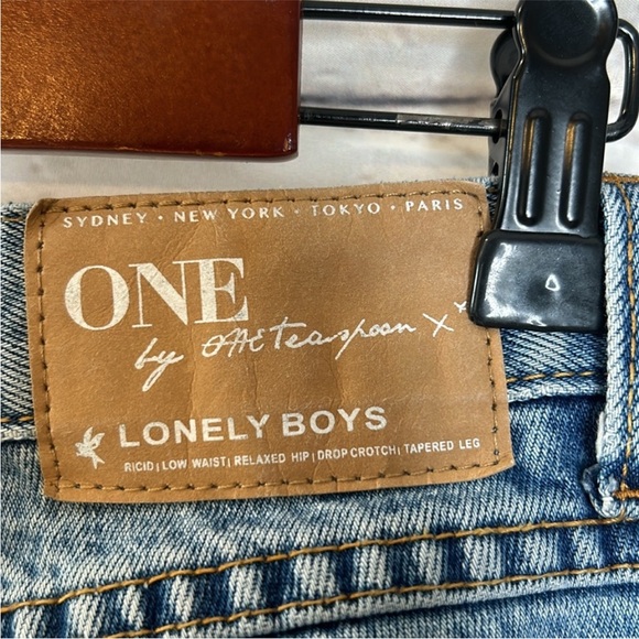 One Teaspoon Recid, Low Waist, Relaxed Hip, Drop Crotch, Tapered Jeans Size 26 - Picture 8 of 9